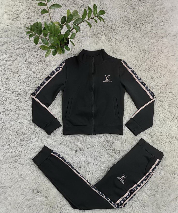 Louis Vuitton Tracksuit Wmns ID:20261003-146